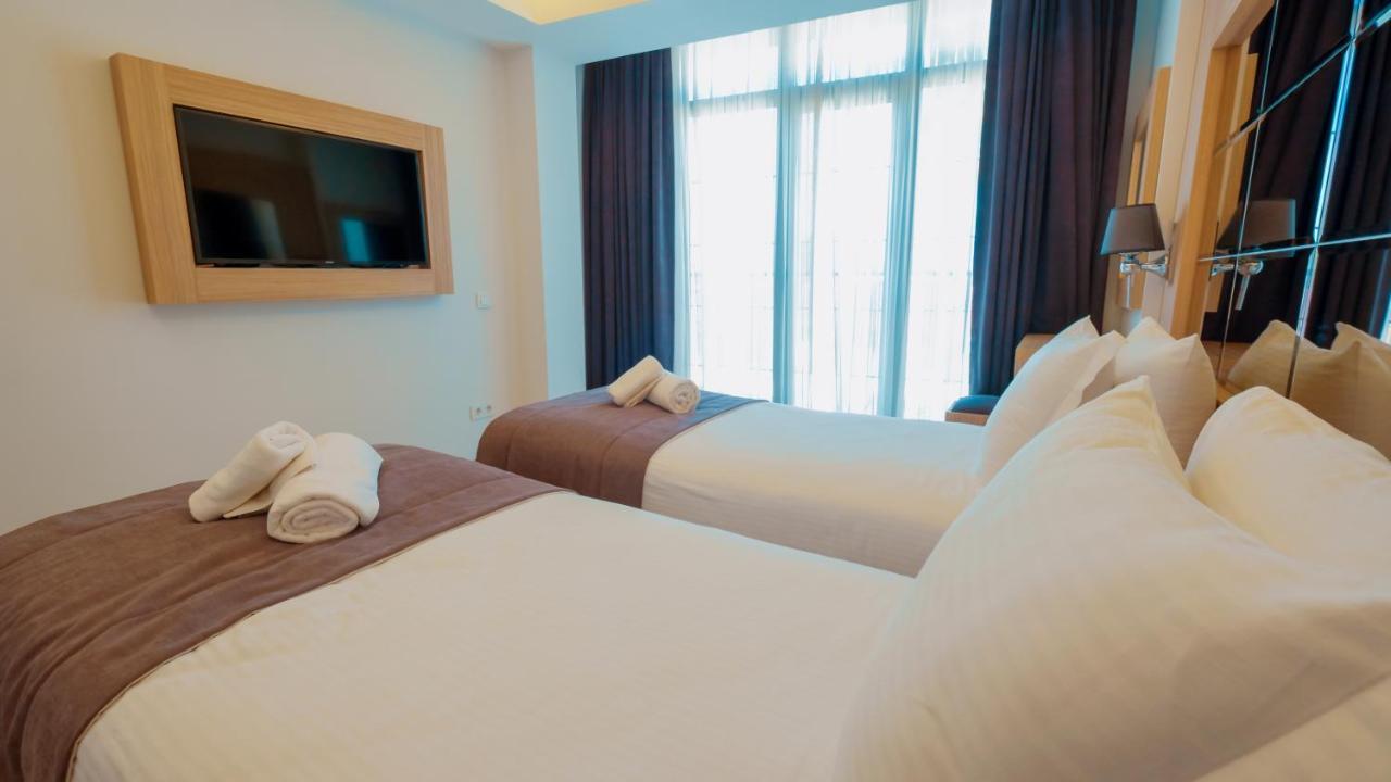 Alesta Midtown Aparthotel เฟทิเย ภายนอก รูปภาพ
