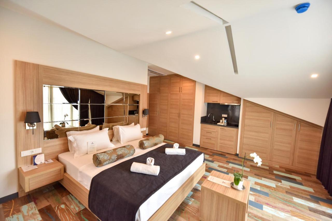 Alesta Midtown Aparthotel เฟทิเย ภายนอก รูปภาพ