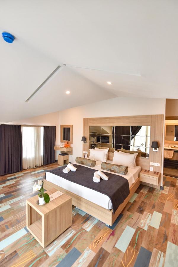 Alesta Midtown Aparthotel เฟทิเย ภายนอก รูปภาพ